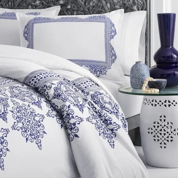 Azalea Skye Twin Duvet Cover Set - Picture 1 of 5